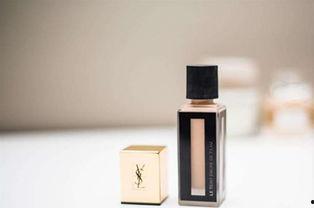 ysl明星柔雾粉底液,YSL明星柔雾粉底液焕新妆容秘籍