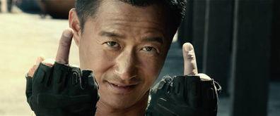 战狼吴京请过哪些明星,共铸热血传奇